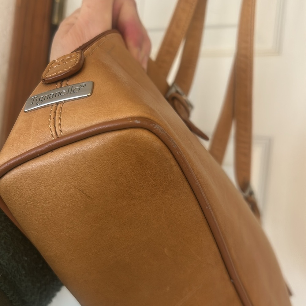 Tignanello Tan Leather Shoulderbag- EUC - Picture 9 of 16